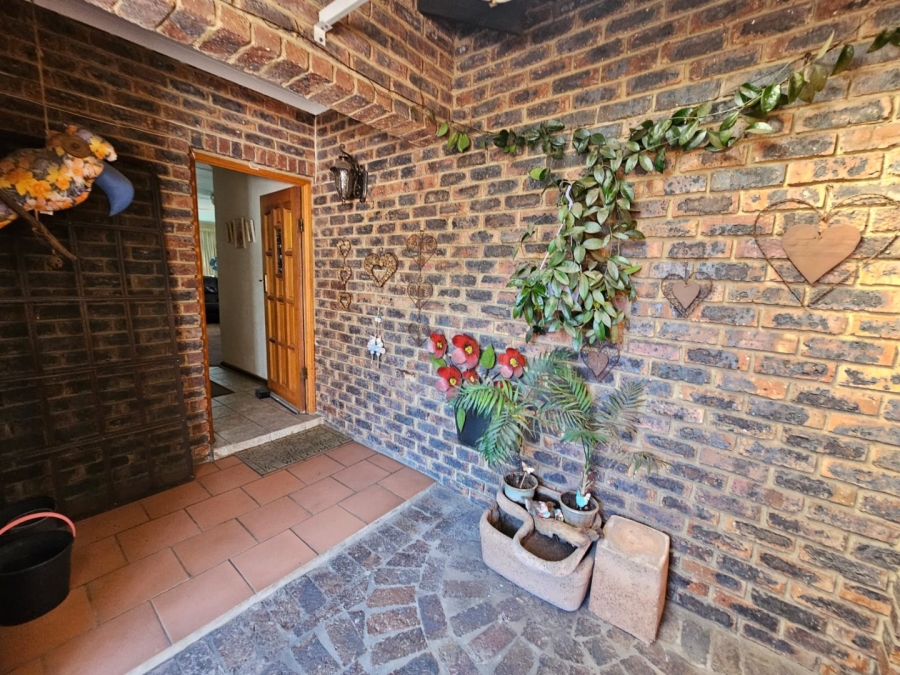 3 Bedroom Property for Sale in Sasolburg Ext 11 Free State